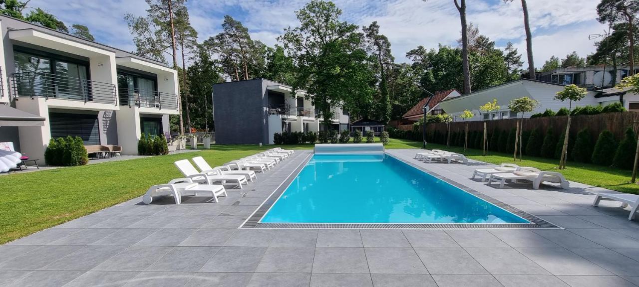 Leo Royal Apartament Pobierowo Luaran gambar