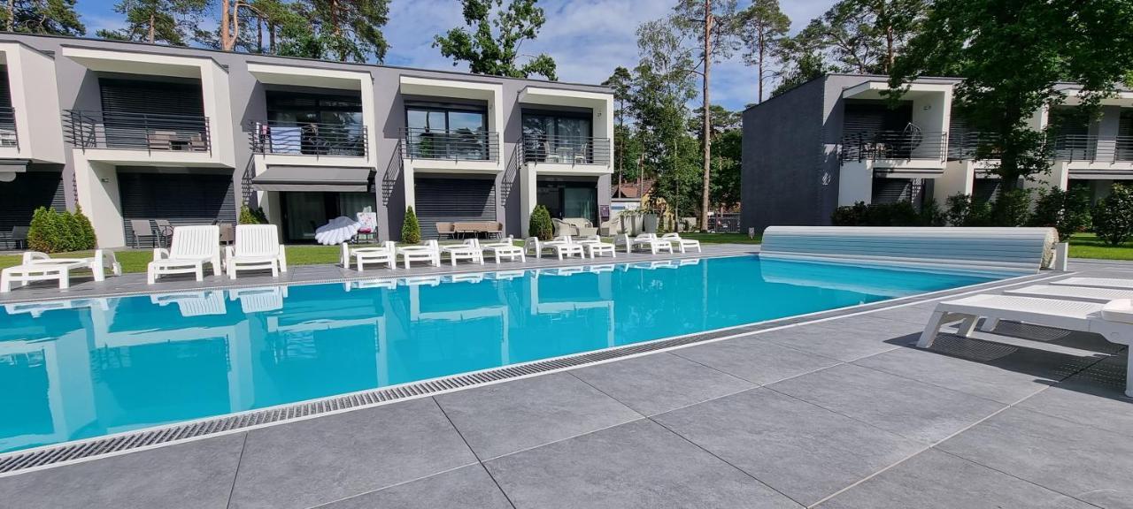 Leo Royal Apartament Pobierowo Luaran gambar